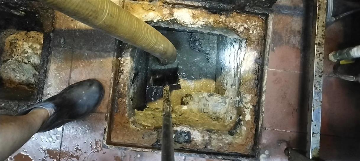 青湖路街道化油池清理-污水池清掏